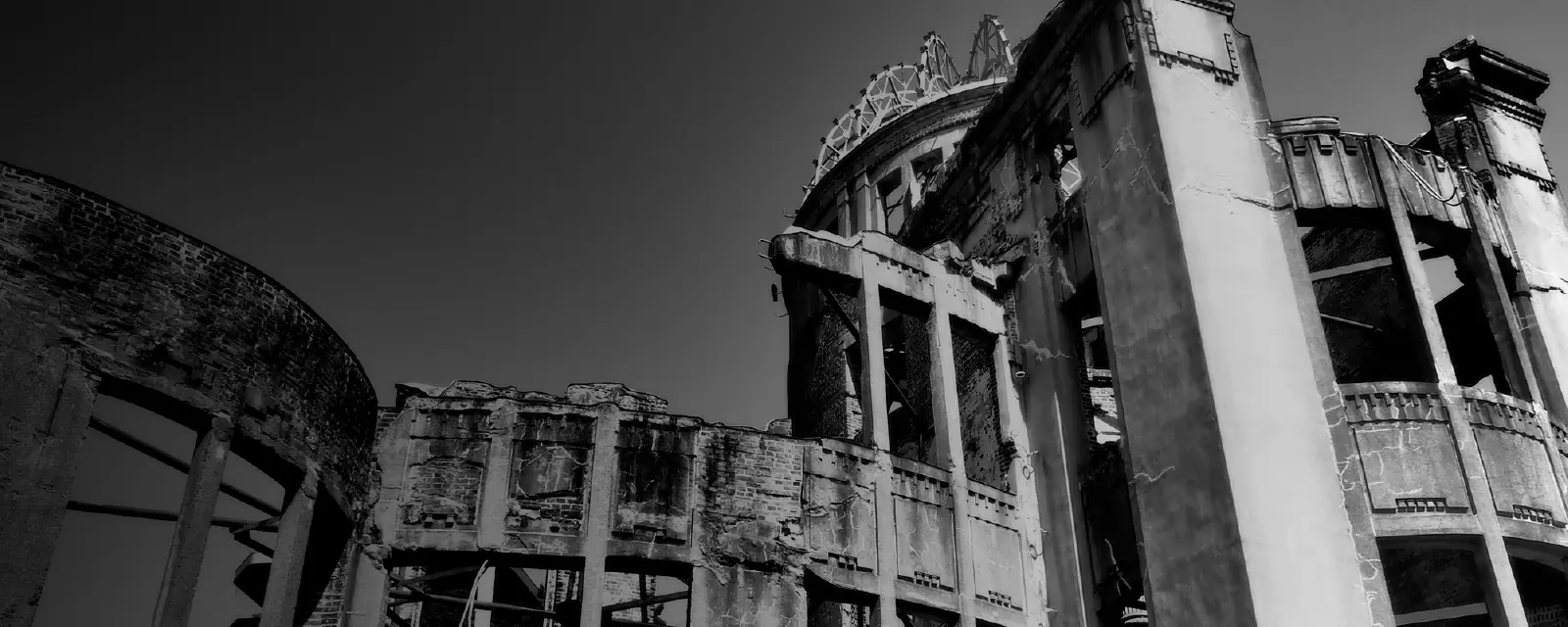 被曝80年特設ページ